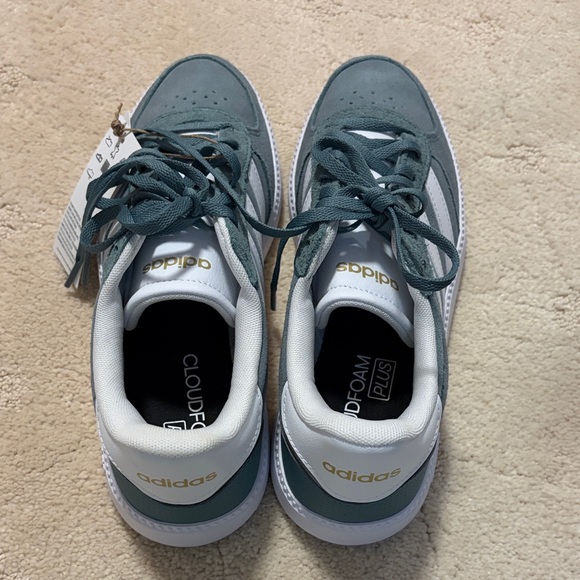 Limited Edition New with Tags Adidas Teal and White Suede Classic Cloud Sneakers - Picture 2 of 4